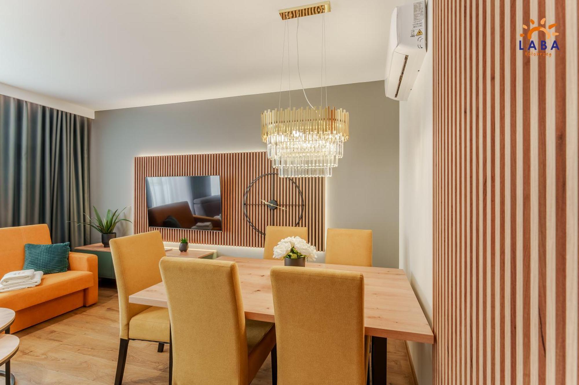 Laba Kolobrzeg Apartamenty Kollataja Z Parkingiem Екстериор снимка