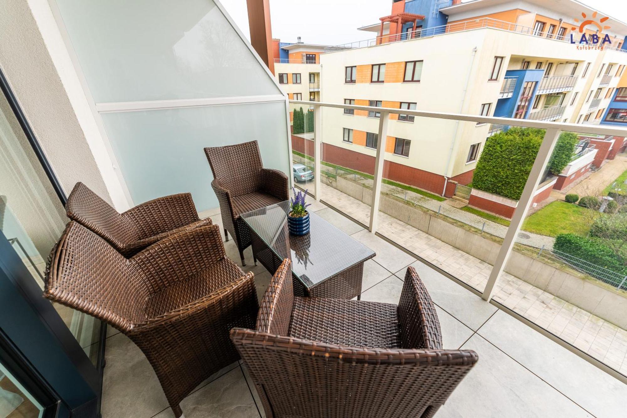 Laba Kolobrzeg Apartamenty Kollataja Z Parkingiem Екстериор снимка