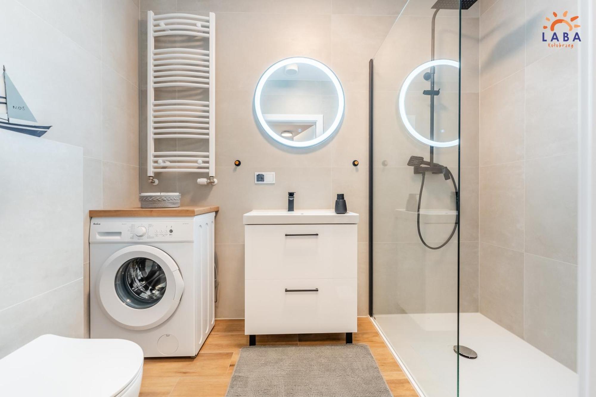 Laba Kolobrzeg Apartamenty Kollataja Z Parkingiem Екстериор снимка
